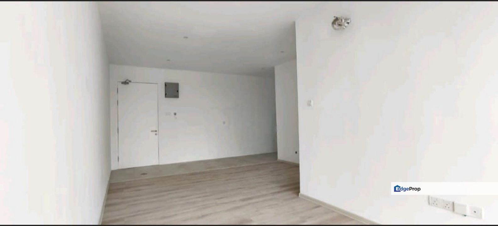 Milano Eight Condominium (Corner Unit) For Sale! Located at Jalan Wan Alwi, Opposite Vivacity, Sarawak, Kuching