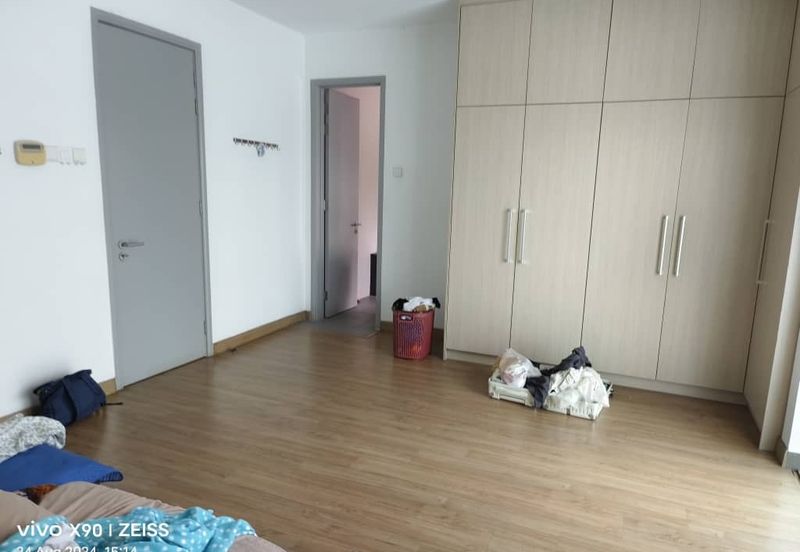 USJ Height Bungalow 2.5 Story 