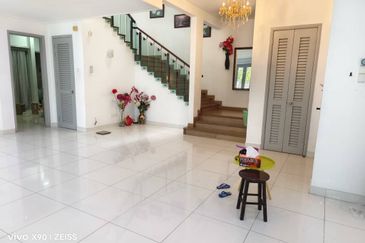 USJ Height Bungalow 2.5 Story 