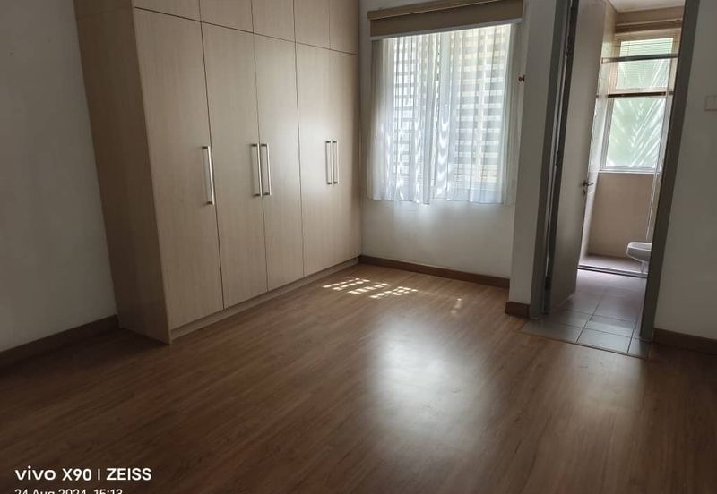 USJ Height Bungalow 2.5 Story 