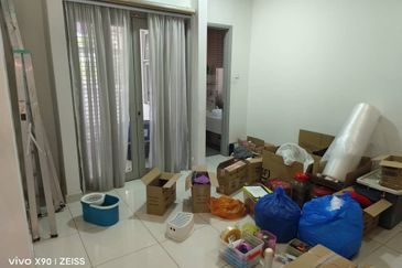 USJ Height Bungalow 2.5 Story 