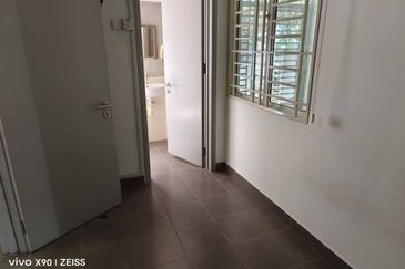 USJ Height Bungalow 2.5 Story 