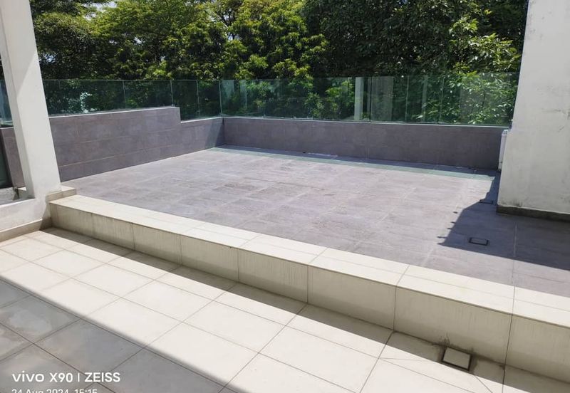 USJ Height Bungalow 2.5 Story 