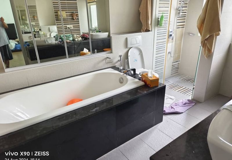 USJ Height Bungalow 2.5 Story 