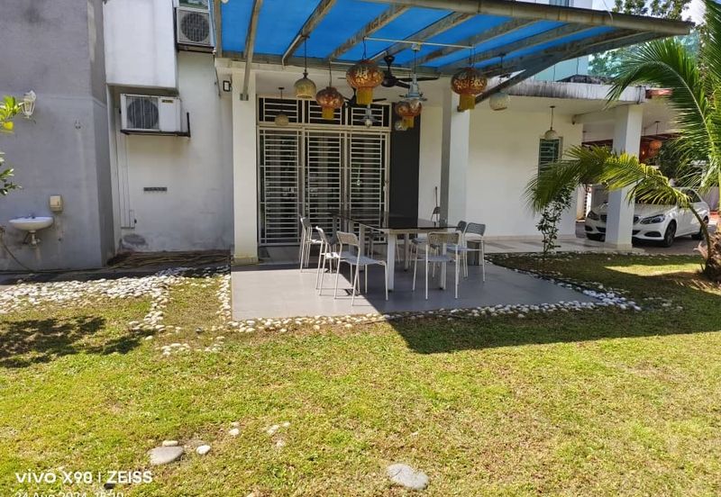 USJ Height Bungalow 2.5 Story 