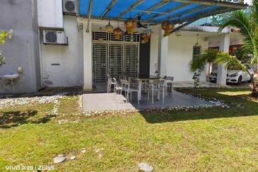 USJ Height Bungalow 2.5 Story 