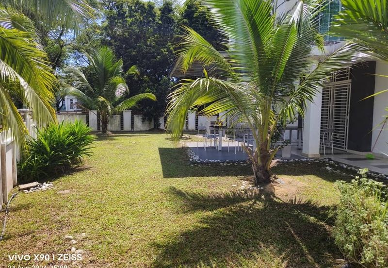 USJ Height Bungalow 2.5 Story 