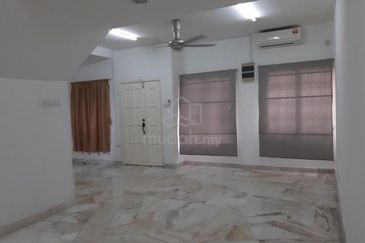 Jalan Putra Permai 10/2  C