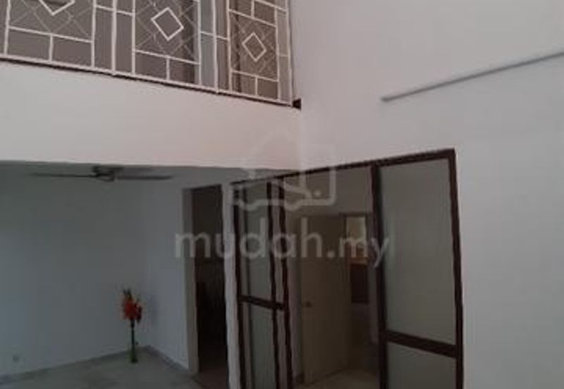 Jalan Putra Permai 10/2  C