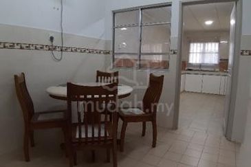 Jalan Putra Permai 10/2  C