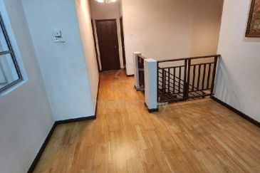 Jalan Putra Permai 10/2  A