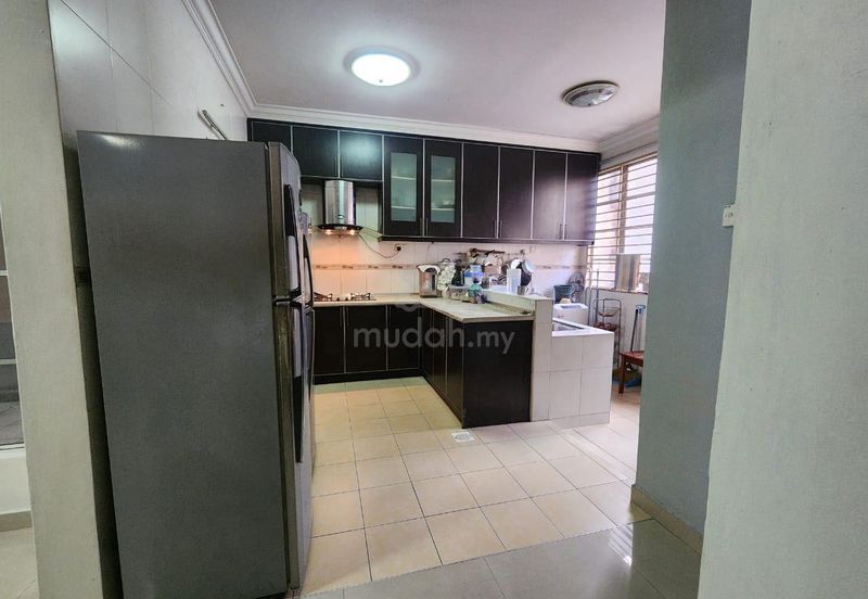 Jalan Putra Permai 10/2  A