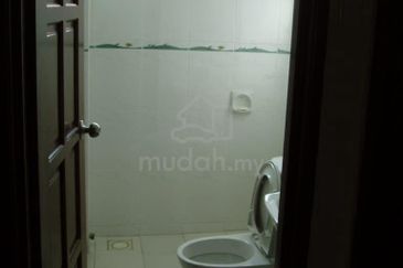 Jalan Putra Permai 10/2  A