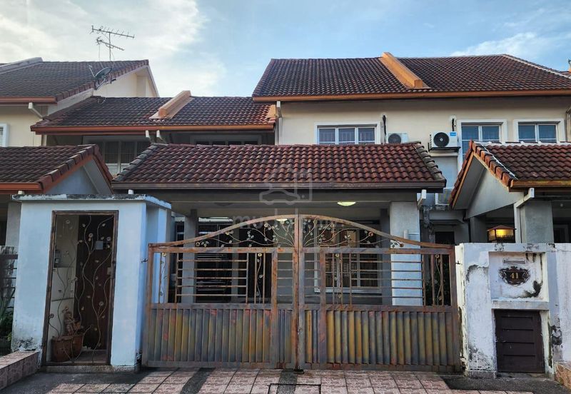 Jalan Putra Permai 10/2  A