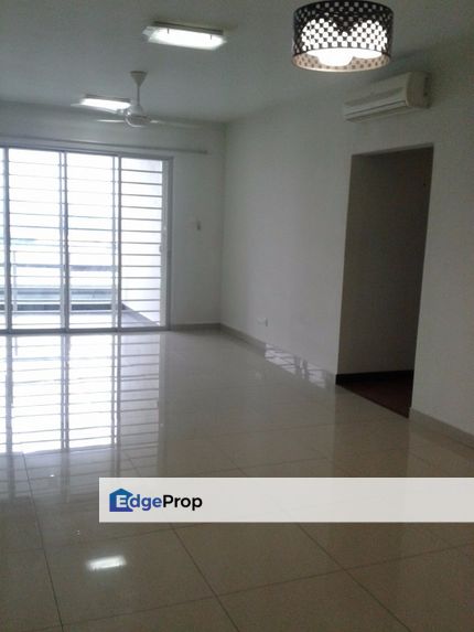 Partly Furnished Regina Condo, Selangor, USJ