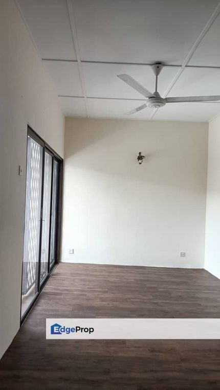 Goodyear court 9 Fully Furnished with Air con, Selangor, USJ