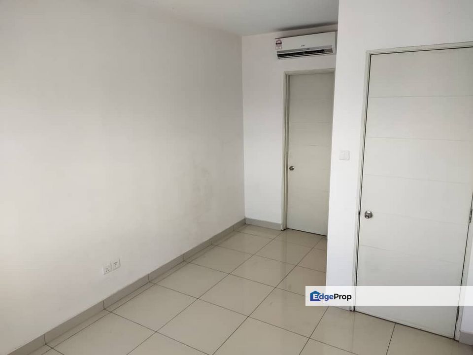 Cheap Sale Below Market Price Rm 400k , Selangor, USJ