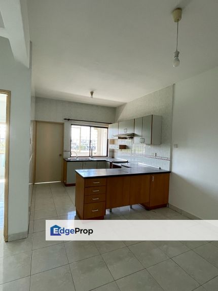 LAFITE Aparment First Floor For Sale , Selangor, Subang Jaya