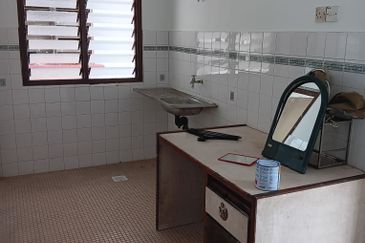 Subang Perdana Goodyear Court 10