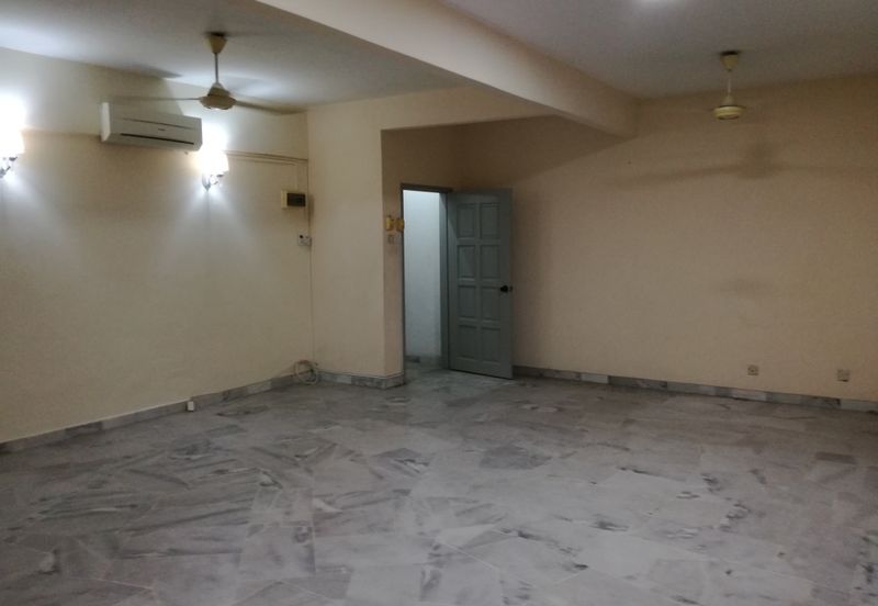 Subang Perdana Goodyear Court 9