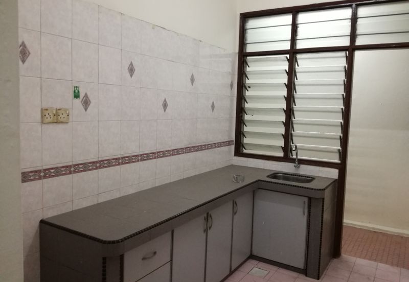 Subang Perdana Goodyear Court 9