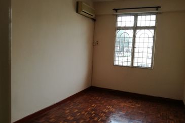 Subang Perdana Goodyear Court 8