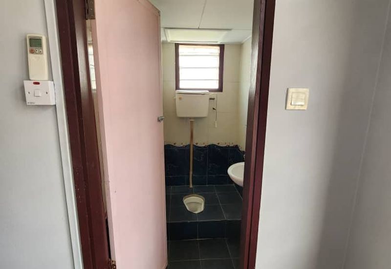 Subang Perdana Goodyear Court 8