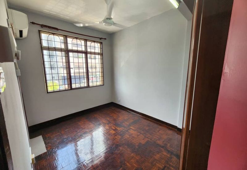 Subang Perdana Goodyear Court 8