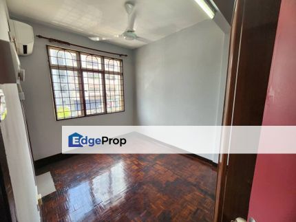 Goodyaer Court 8 Renovated Room With Wardrobe , Selangor, USJ