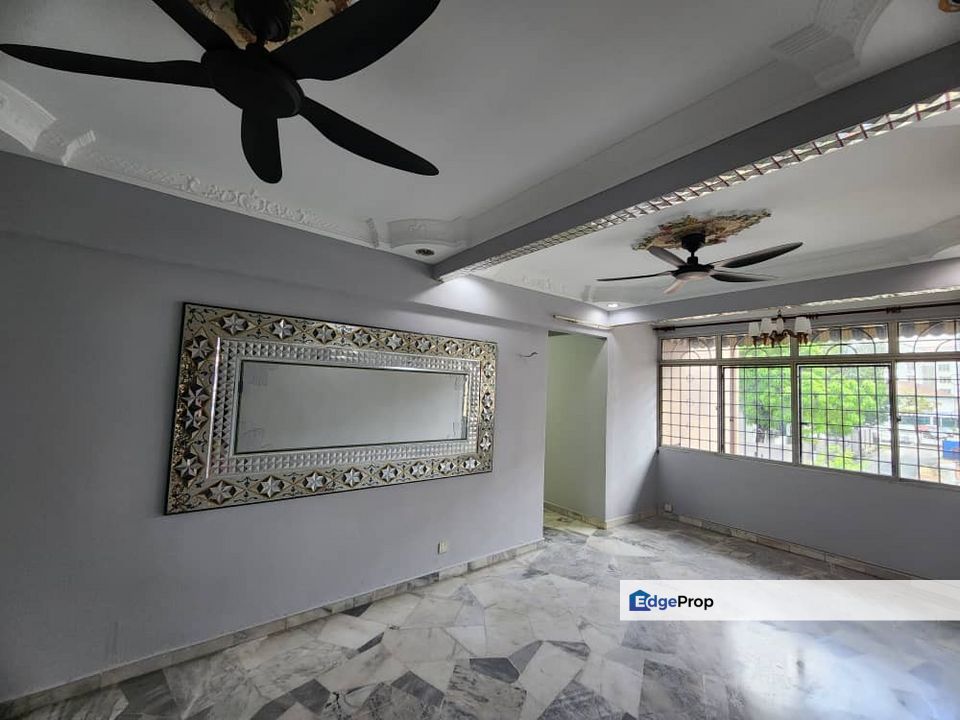 Goodyaer Court 8 Renovated Room With Wardrobe , Selangor, USJ