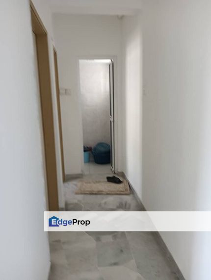 Goodyear Court 7 Low Floor with 1 Car Park , Selangor, USJ