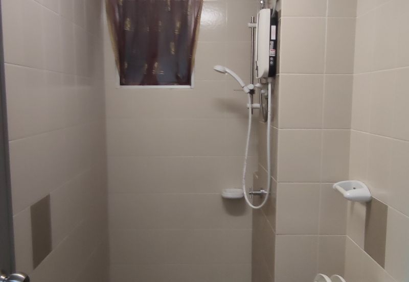 Seri Baiduri Apartments @ Setia Alam