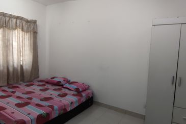 Seri Baiduri Apartments @ Setia Alam