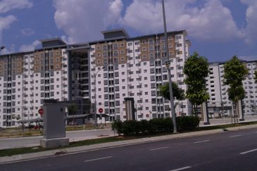 Seri Baiduri Apartments @ Setia Alam