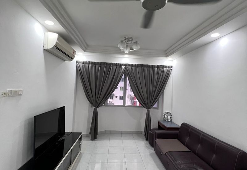 Main Place Residence