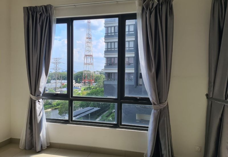 Paloma @ Tropicana Metropark