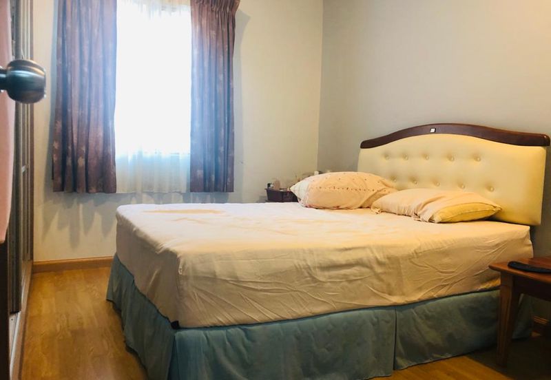 Paragon Height, Bukit Jalil, 3 sty landed  