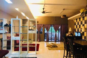 Bandar Nusaputra, 2 sty landed house, Modern Reno