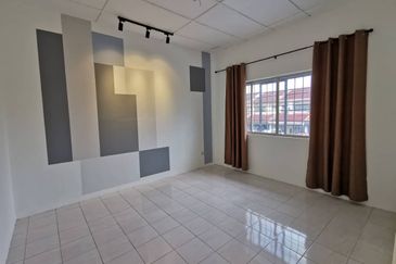 Good condition, 2 sty landed, renovated