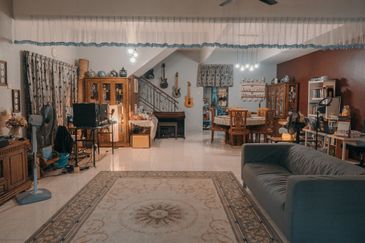 Bandar Nusaputra, Corner unit, Fully Renovated