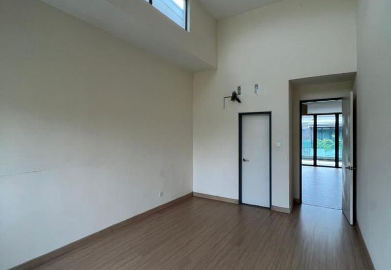 Taman Nusaputra Timur