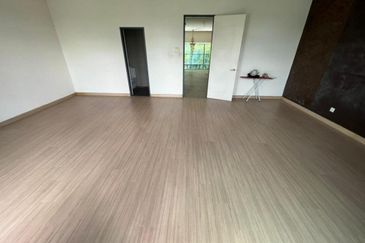 Taman Nusaputra Timur