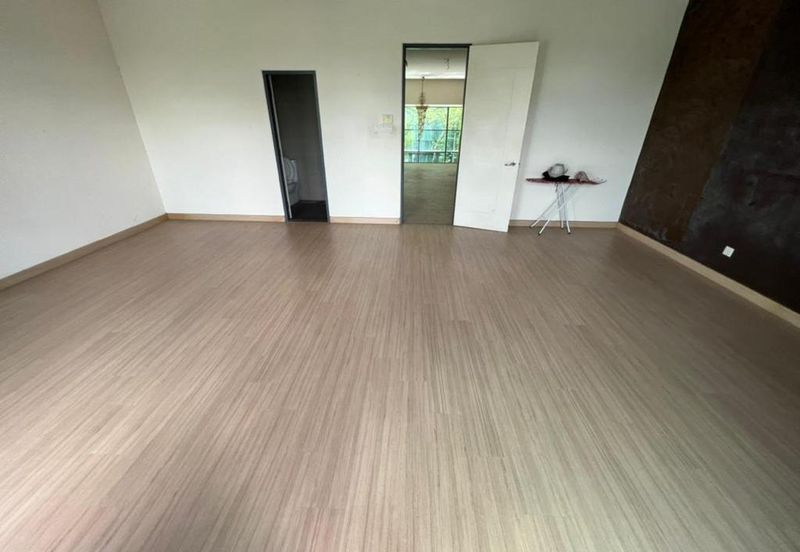 Taman Nusaputra Timur