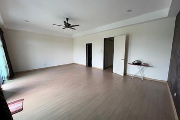 Taman Nusaputra Timur