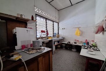 1 sty landed in OUG area