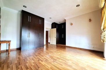 Taman Pinggiran Putra