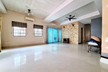 Taman Pinggiran Putra