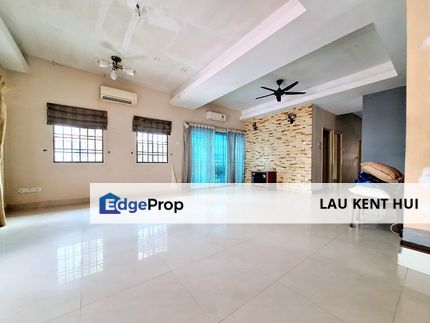 Taman Pinggiran Putra Seri Kembangan Selangor Double Storey Semi Detached House Fully Renovated, Selangor, Seri Kembangan