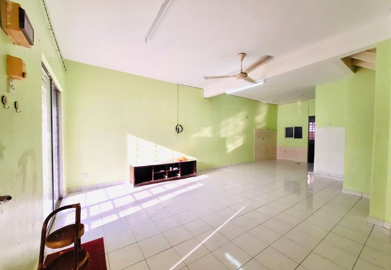 Taman Pinggiran Putra