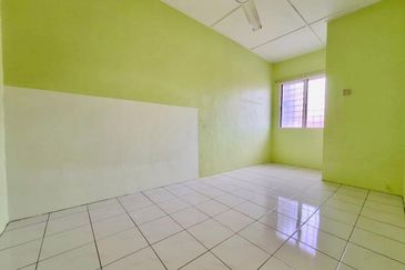 Taman Pinggiran Putra